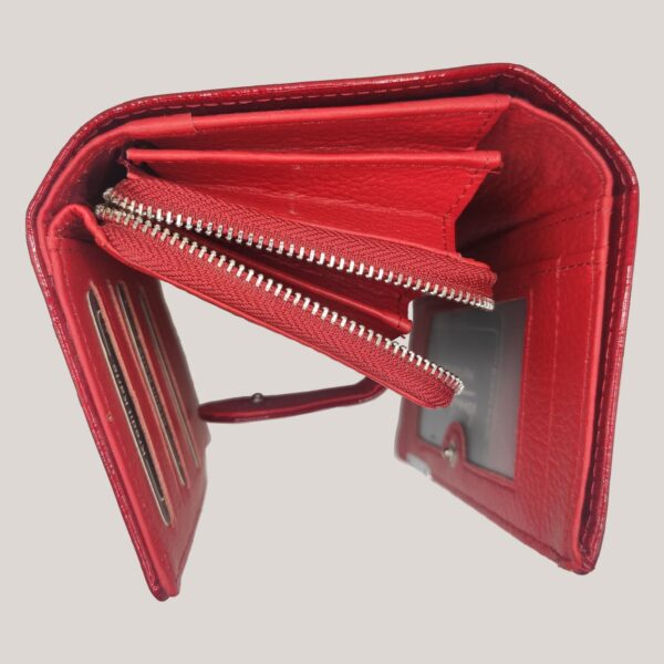 Women's leather wallet Jennifer Jones Women's leather wallet Jennifer Jones