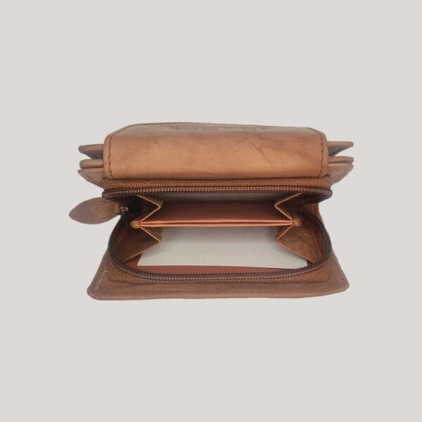 Moteriška odinė piniginė Money Maker - šviesiai ruda (4) Moteriška odinė piniginė Money Maker - šviesiai ruda (4)