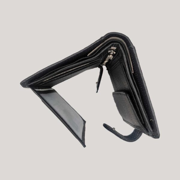 Vyriška odinė piniginė - juoda (4) Vyriška odinė piniginė - juoda (4)