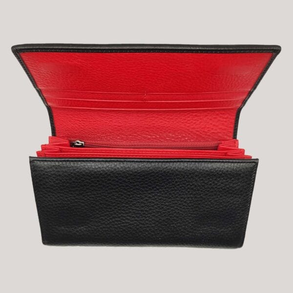 Moteriška odinė piniginė Vermari - juoda (3) Moteriška odinė piniginė Vermari - juoda (3)