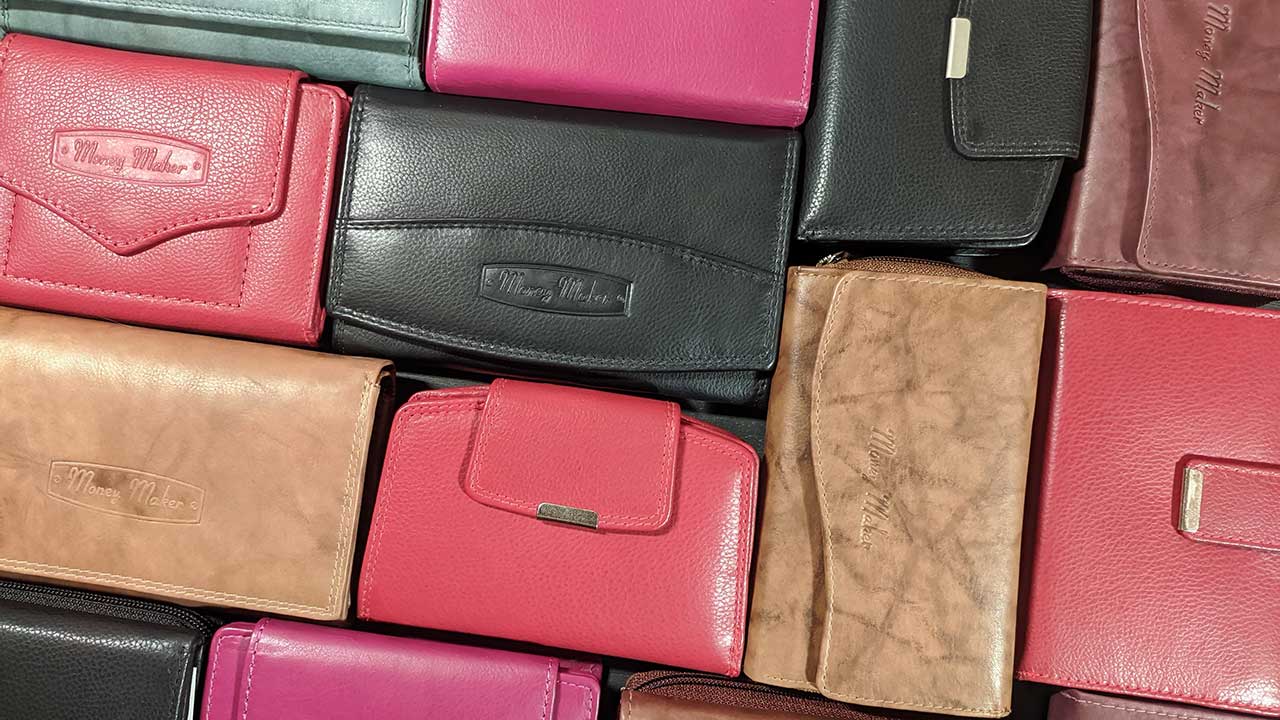 Moters dienos išpardavimas