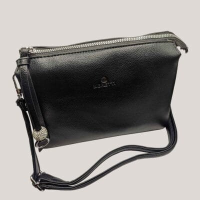 Moteriška eko odos rankinė Moretti - juoda Moteriška eko odos rankinė Moretti - juoda